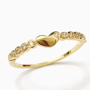 ANEL CORAÇÃO DETALHES EM ZIRCONIA