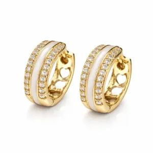 Argola Pequena com Filete Branco.