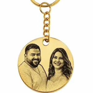 Chaveiro Personalizado Redondo em Aço Dourado.