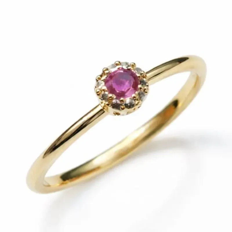 Anel Solitário com Pedra Rosa