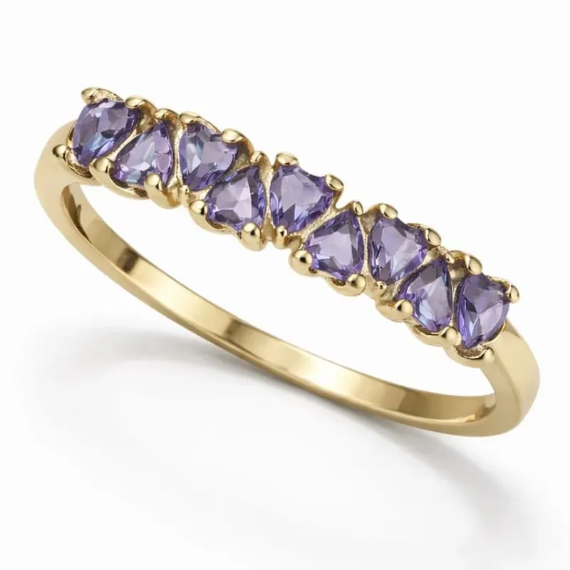 Anel com Corações Lilás Cravejados.