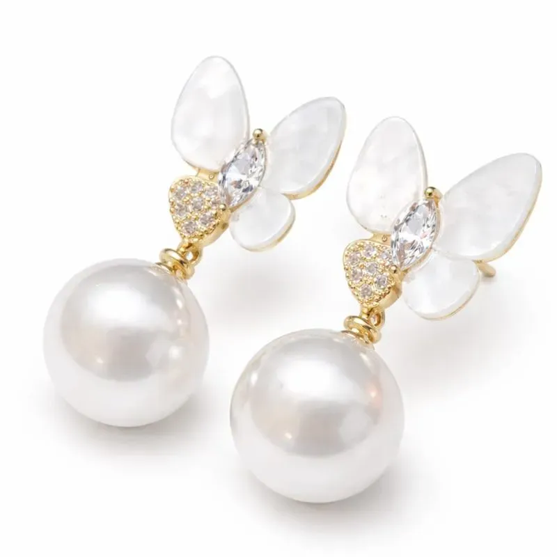 Brinco Borboleta com Pérola.