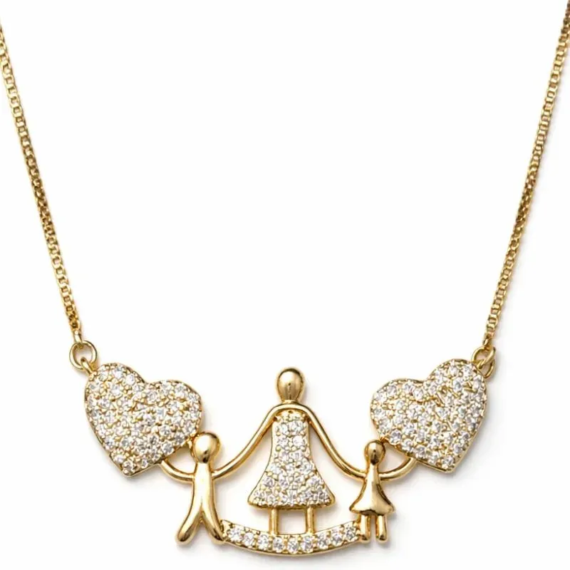 Colar Mãe com Menino e Menina com Corações Cravejados.