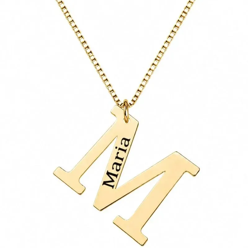 Colar Personalizado de Letra  e Nome Banhado a Ouro.