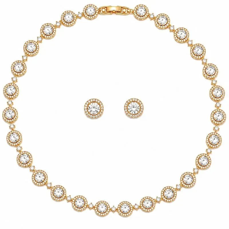 Conjunto Redondo Cravejado com Zircônias Brancas.