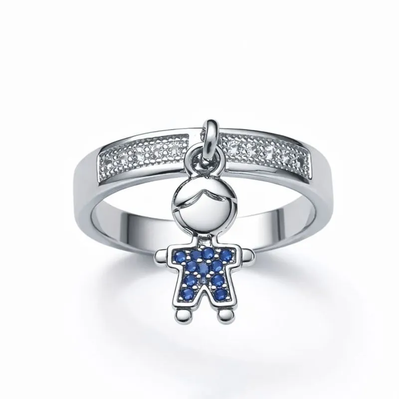 Anel em Ródio Branco com Pingente de Menino.