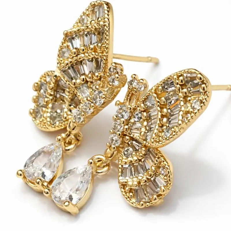 Brinco Borboleta com Zircônias