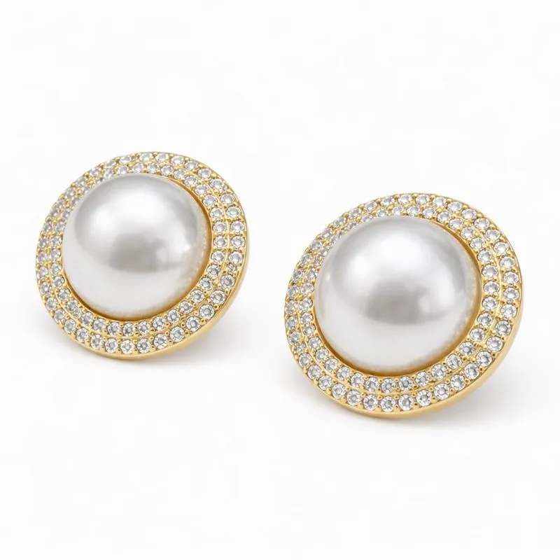 Brinco com Pérola e Zircônias.