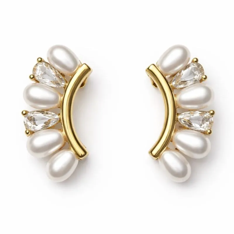 Brinco com Pérola e Zircônias.