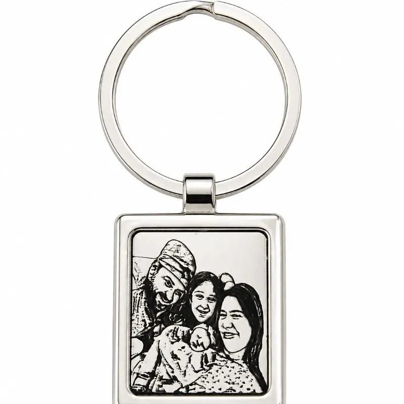 Chaveiro Personalizado Quadrado 2,8cmx3,3cm em Aço.