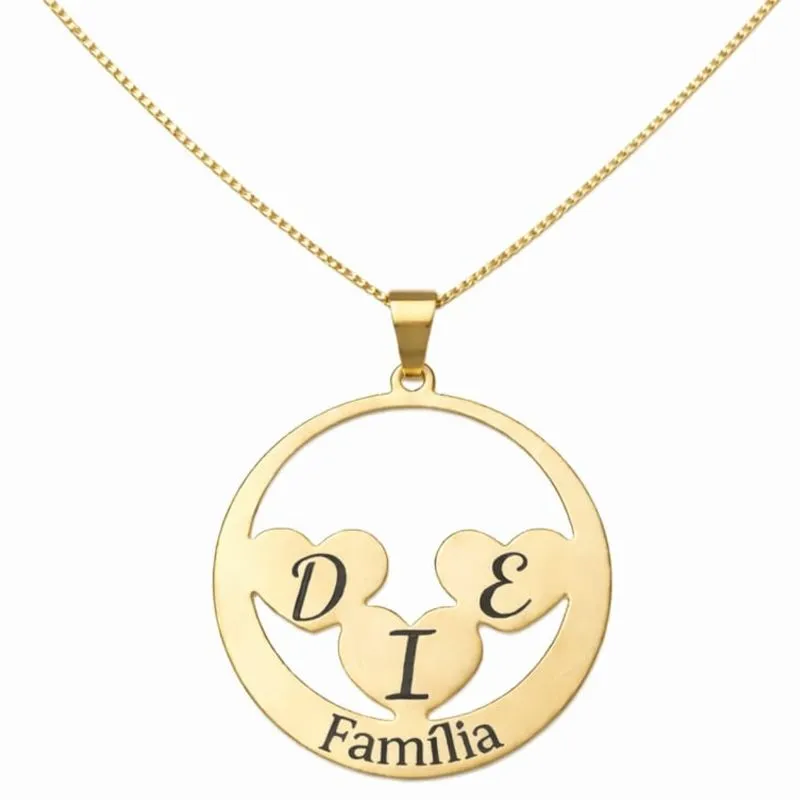 Colar Personalizado Família Banhado a Ouro com Pingente Vazado 3cm.