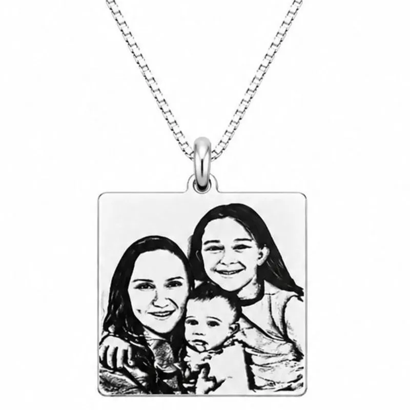 Colar Personalizado Quadrado  2cm Banhado a Prata.