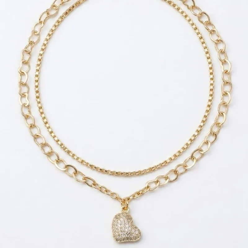 Pulseira Dupla com Pingente de Coração Cravejado.